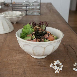 Kaneko Kohyo - Donburi Bowl - White - Rinka Series - Handcrafted Japanese Mino Ware porcelain serving bowl with fresh salad