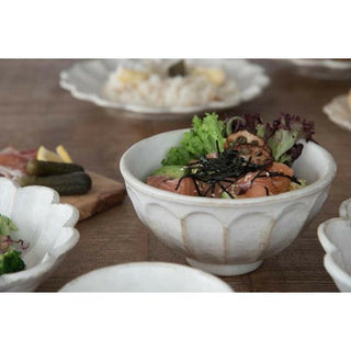 Kaneko Kohyo - Donburi Bowl - White - Rinka Series with fresh salad and salmon on wooden table