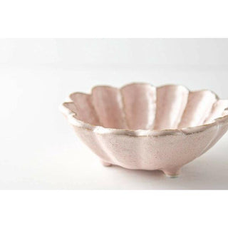 Kaneko Kohyo - Donburi Bowl - Pink - Rinka Series - handcrafted Japanese Mino ware with petal-shaped edges