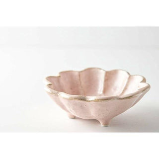 Kaneko Kohyo - Donburi Bowl - Pink - Rinka Series - handcrafted Japanese porcelain bowl with textured scalloped edges