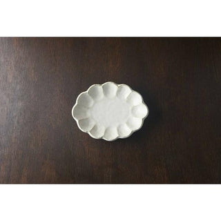 Kaneko Kohyo - Small Plate - White - Rinka Series - Handcrafted Japanese Mino Ware with scalloped edges on dark surface