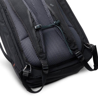 Bellroy Lite Travel Pack 30L showing black padded mesh back panel with adjustable shoulder straps