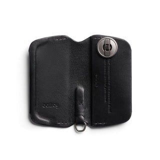 Bellroy Key Cover Third Edition in black leather with key lock mechanism and stitched detailing