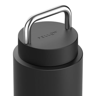 FELLOW Fellow Carter Carry Tumbler (32oz/946ml) black lid with stainless steel handle close-up view
